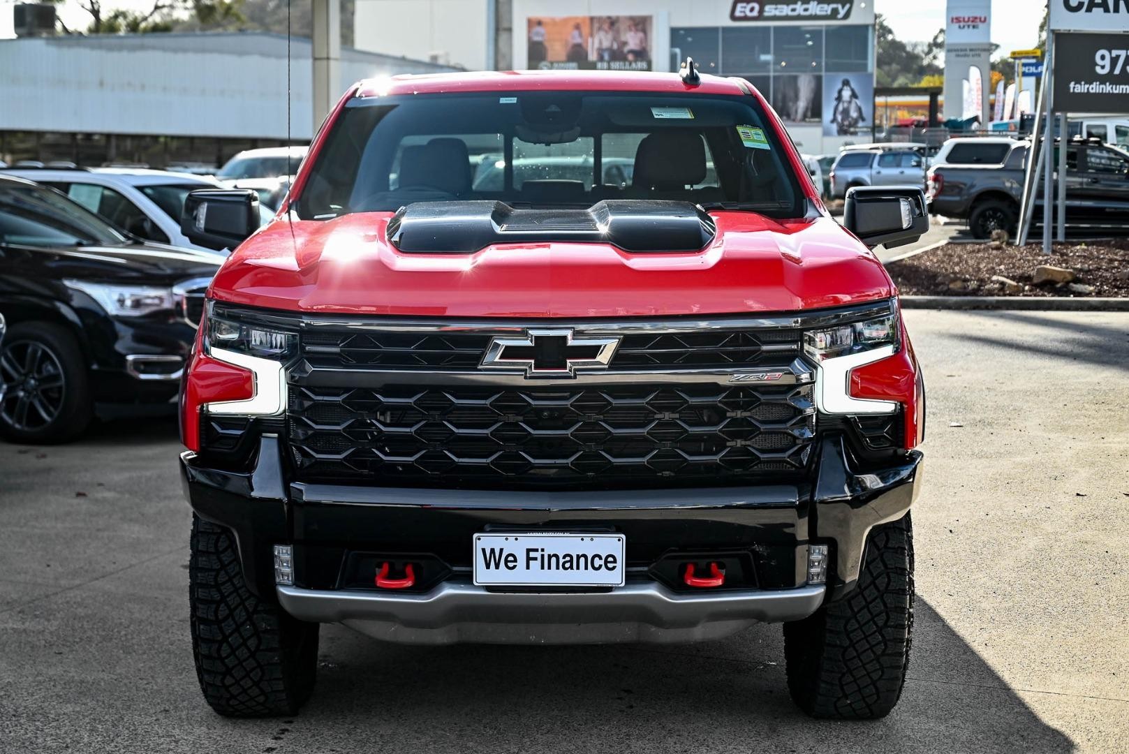 Chevrolet Silverado image 3
