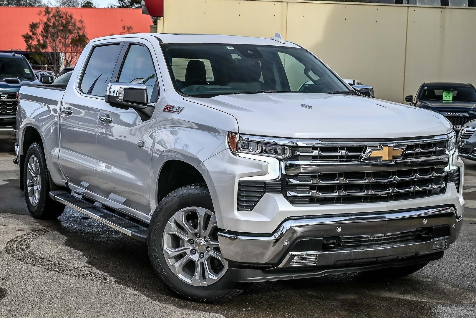 Chevrolet Silverado image 1