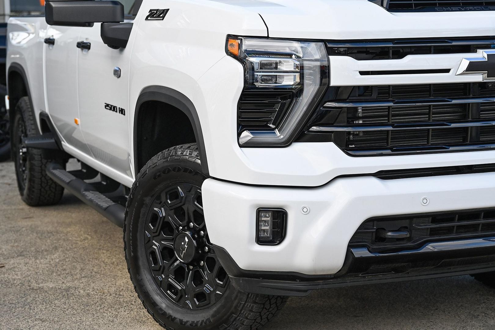 Chevrolet Silverado Hd image 2