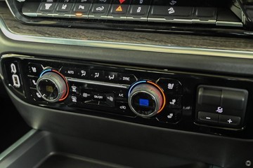 https://dvg-vehicle-assets.s3.amazonaws.com/G1213/7h8j8mfiuytnh63lixtco68o7.jpg