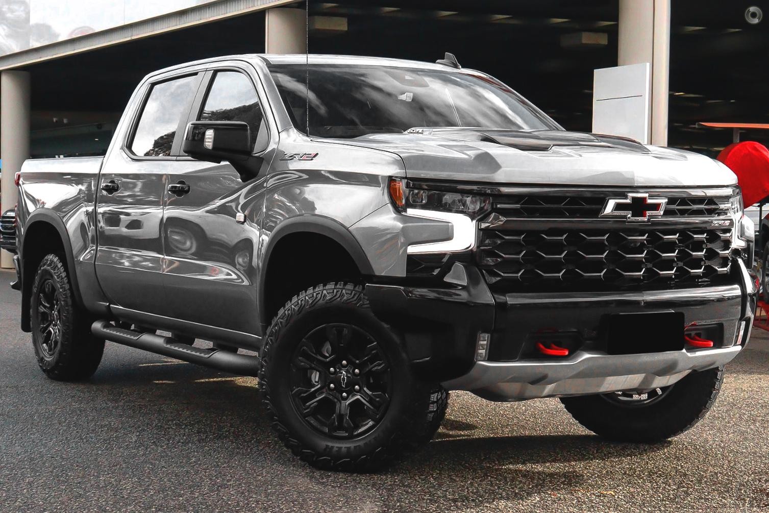 Chevrolet Silverado image 1