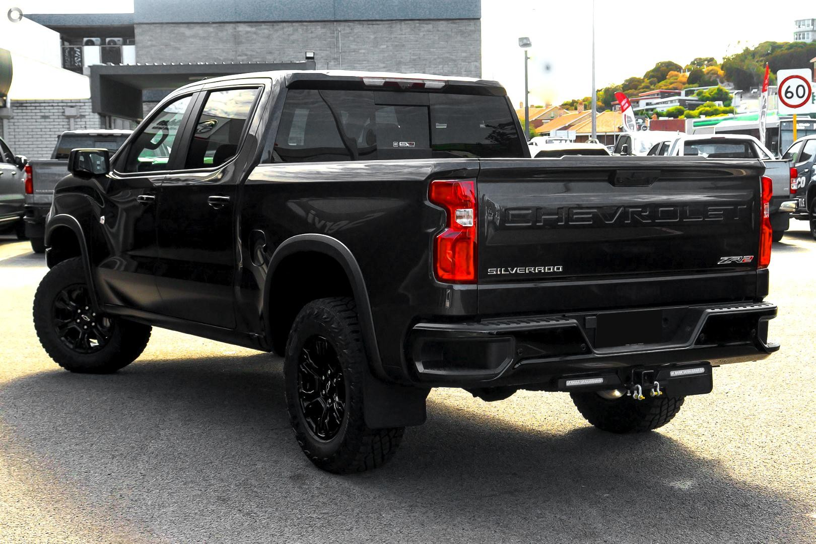 Chevrolet Silverado image 4