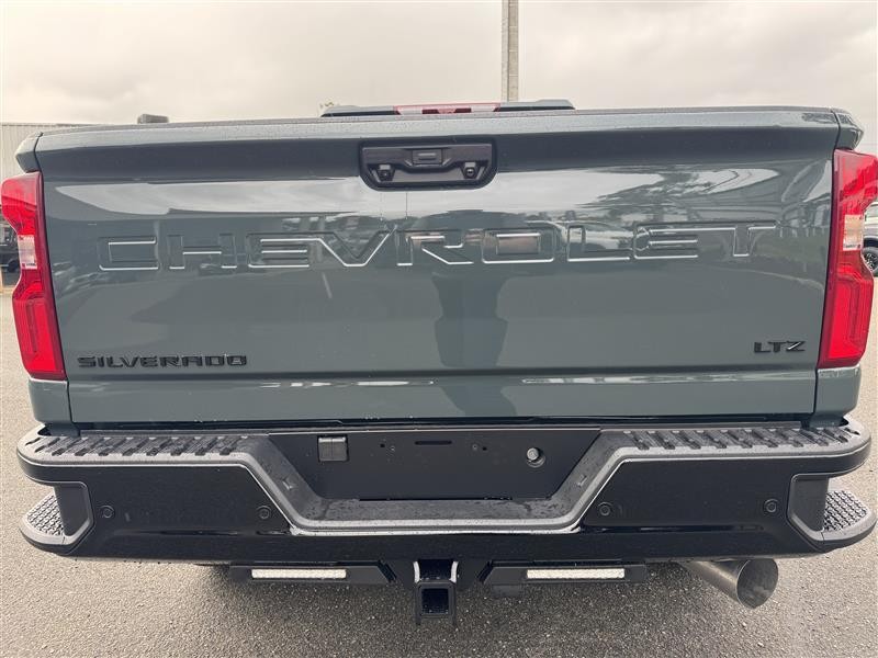 Chevrolet Silverado Hd image 4