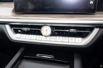 https://dvg-vehicle-assets.s3.amazonaws.com/GW615877/tax18kmyq1q8213c8czwma678.jpg