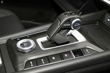 https://dvg-vehicle-assets.s3.amazonaws.com/GW660463/9o6eordmw8sb37jih8nwap0j5.jpg