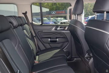 https://dvg-vehicle-assets.s3.amazonaws.com/GW664663/ue40g5bgf3j3uuepolyo700c6.jpg