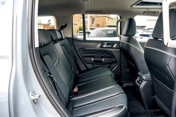 https://dvg-vehicle-assets.s3.amazonaws.com/GW692059/204hn3l03j2wy5u4uhufmvyua.jpg