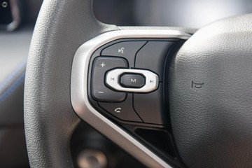 https://dvg-vehicle-assets.s3.amazonaws.com/H624376/nw8ekzgejhrjcqgxdv2qntl75.jpg