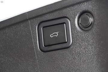 https://dvg-vehicle-assets.s3.amazonaws.com/H852394/k8tmiv0qrjbx94sqf8r14ueu1.jpg