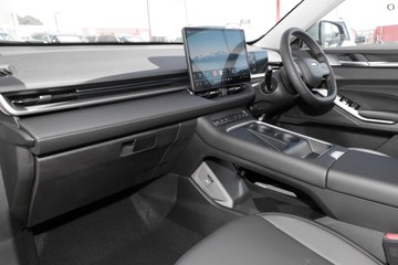 https://dvg-vehicle-assets.s3.amazonaws.com/H852598/tbug7hdjd4lw677lfdf49s1p1.jpg