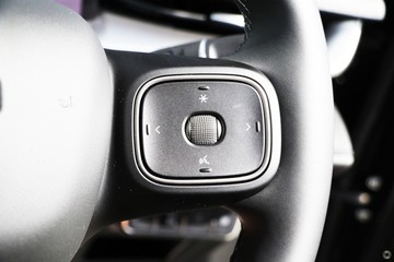 https://dvg-vehicle-assets.s3.amazonaws.com/H852606/96xs5dw2ewz7otebwt4mlru44.jpg