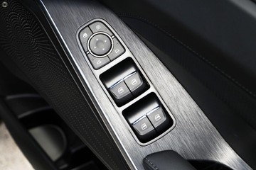 https://dvg-vehicle-assets.s3.amazonaws.com/H945422/b4v0z8bn3phwzc4gjbhlyf1v8.jpg