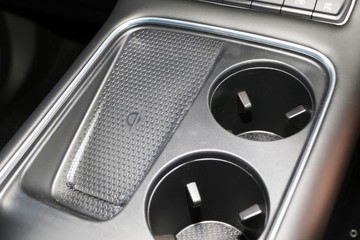 https://dvg-vehicle-assets.s3.amazonaws.com/H945422/rgbs2cwzsg7yve5yismw0as86.jpg