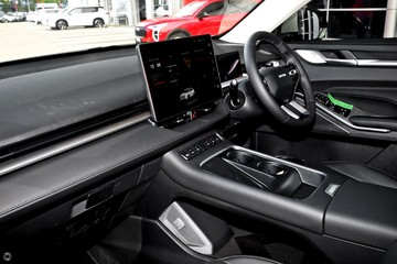 https://dvg-vehicle-assets.s3.amazonaws.com/H993544/20t7ci84mz6787z2i630e0ng1.jpg