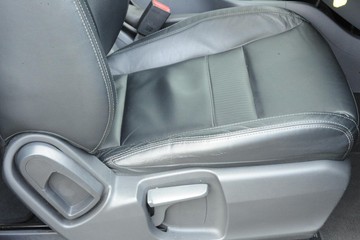 https://dvg-vehicle-assets.s3.amazonaws.com/J003095/2qs9yhpbs795fu1q5vr2gyxxg.jpg