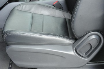https://dvg-vehicle-assets.s3.amazonaws.com/J003095/y53u18i8065ep7c5fn5phaa7.jpg