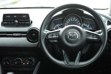 https://dvg-vehicle-assets.s3.amazonaws.com/J003231/5389kjppyvsip6b2wxqpsr95h.jpg