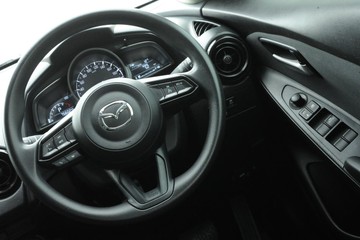 https://dvg-vehicle-assets.s3.amazonaws.com/J003231/5ttdchdrsetikqn9r3w2tn0qs.jpg