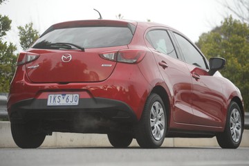 https://dvg-vehicle-assets.s3.amazonaws.com/J003231/cdz8c65brtkp6w6b836xxwx7r.jpg