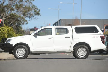 https://dvg-vehicle-assets.s3.amazonaws.com/J003275/1k3wp73c6hh74d6npvipuagtv.jpg
