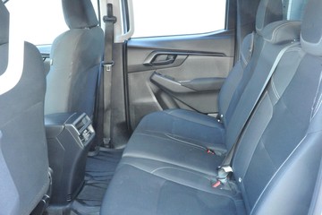 https://dvg-vehicle-assets.s3.amazonaws.com/J003275/3bbw0ksucj1xxpd4oauxuuz1l.jpg