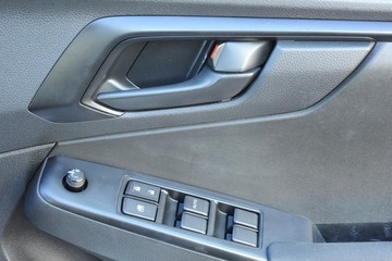 https://dvg-vehicle-assets.s3.amazonaws.com/J003275/3e0yjwqfurjz85smpgn9iu93h.jpg