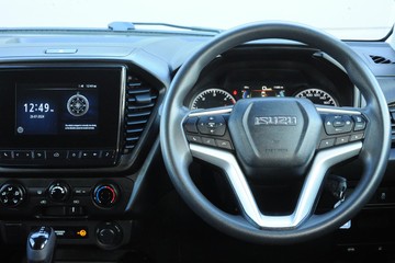 https://dvg-vehicle-assets.s3.amazonaws.com/J003275/6pcqxy3c7g2rhiinlr9cdu8hh.jpg