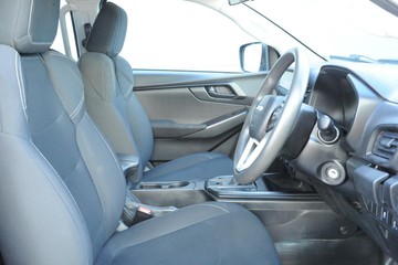 https://dvg-vehicle-assets.s3.amazonaws.com/J003275/8pnop6qrgr7ypdk5gpgneq6br.jpg