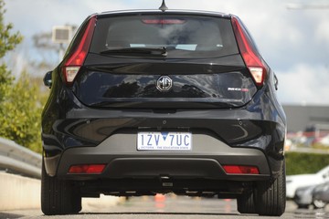 https://dvg-vehicle-assets.s3.amazonaws.com/J003392/bnxs1z3eowtkgd1drsejlkdcl.jpg