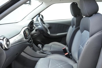https://dvg-vehicle-assets.s3.amazonaws.com/J003392/e6vah7oyltm8h6xhw2a28v9h6.jpg