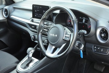 https://dvg-vehicle-assets.s3.amazonaws.com/J003434/11wd26x0iwozm7bbpimtx2gam.jpg
