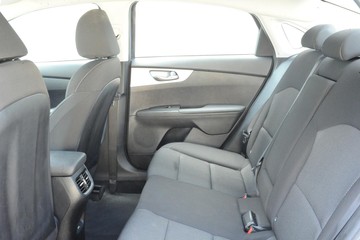 https://dvg-vehicle-assets.s3.amazonaws.com/J003434/5fyq7wplyhznczzdy8zupqsuo.jpg