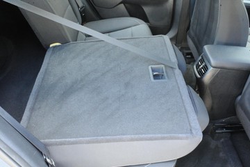 https://dvg-vehicle-assets.s3.amazonaws.com/J003434/7ka5yn4977odkb0p32k78ixnv.jpg