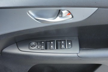 https://dvg-vehicle-assets.s3.amazonaws.com/J003434/8np822nxlh2z7a2o0vy44rggm.jpg