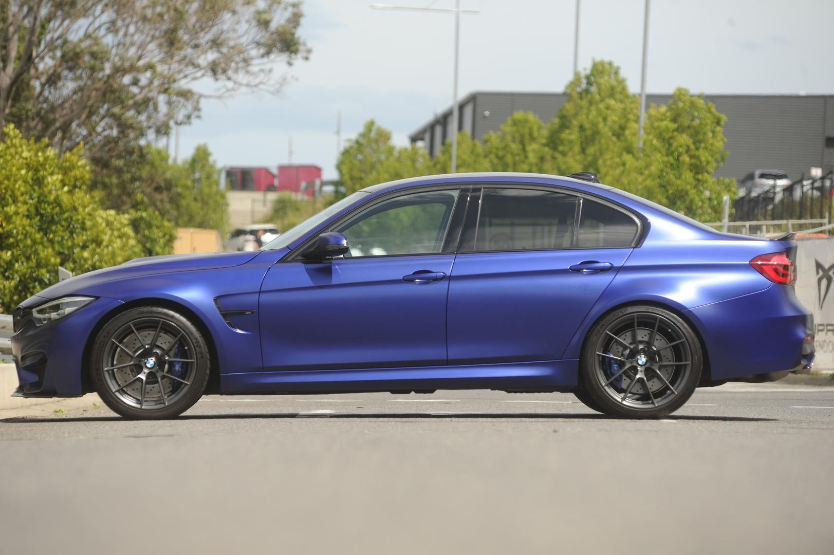 BMW M3 image 2