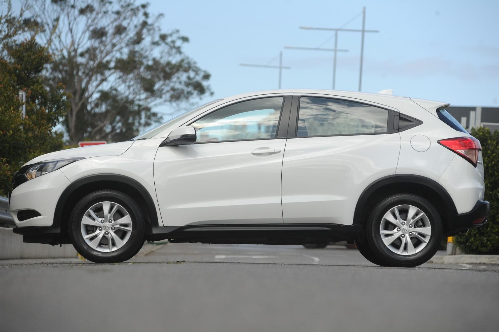 Honda Hr-v image 2