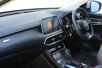 https://dvg-vehicle-assets.s3.amazonaws.com/J003485/8sbeuergzl6ianlzbufrwjh6x.jpg