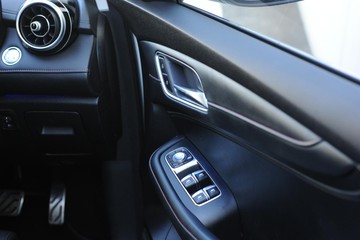 https://dvg-vehicle-assets.s3.amazonaws.com/J003485/8txl5q42xvgdiu65xabimnskz.jpg