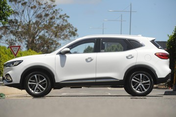 https://dvg-vehicle-assets.s3.amazonaws.com/J003485/b7jisnu51xrkax8k7hdzym5ns.jpg
