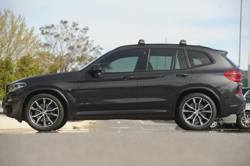 https://dvg-vehicle-assets.s3.amazonaws.com/J003488/bdt7110x6u1egf715shxosxv8.jpg