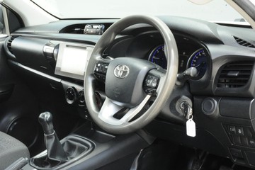 https://dvg-vehicle-assets.s3.amazonaws.com/J003540/6eeysr0kecafxabmmp1octycg.jpg