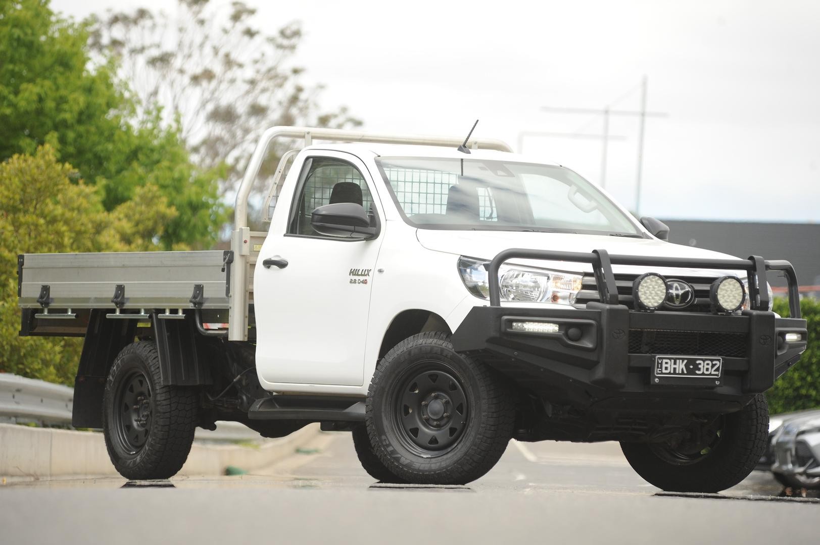 Toyota Hilux image 1