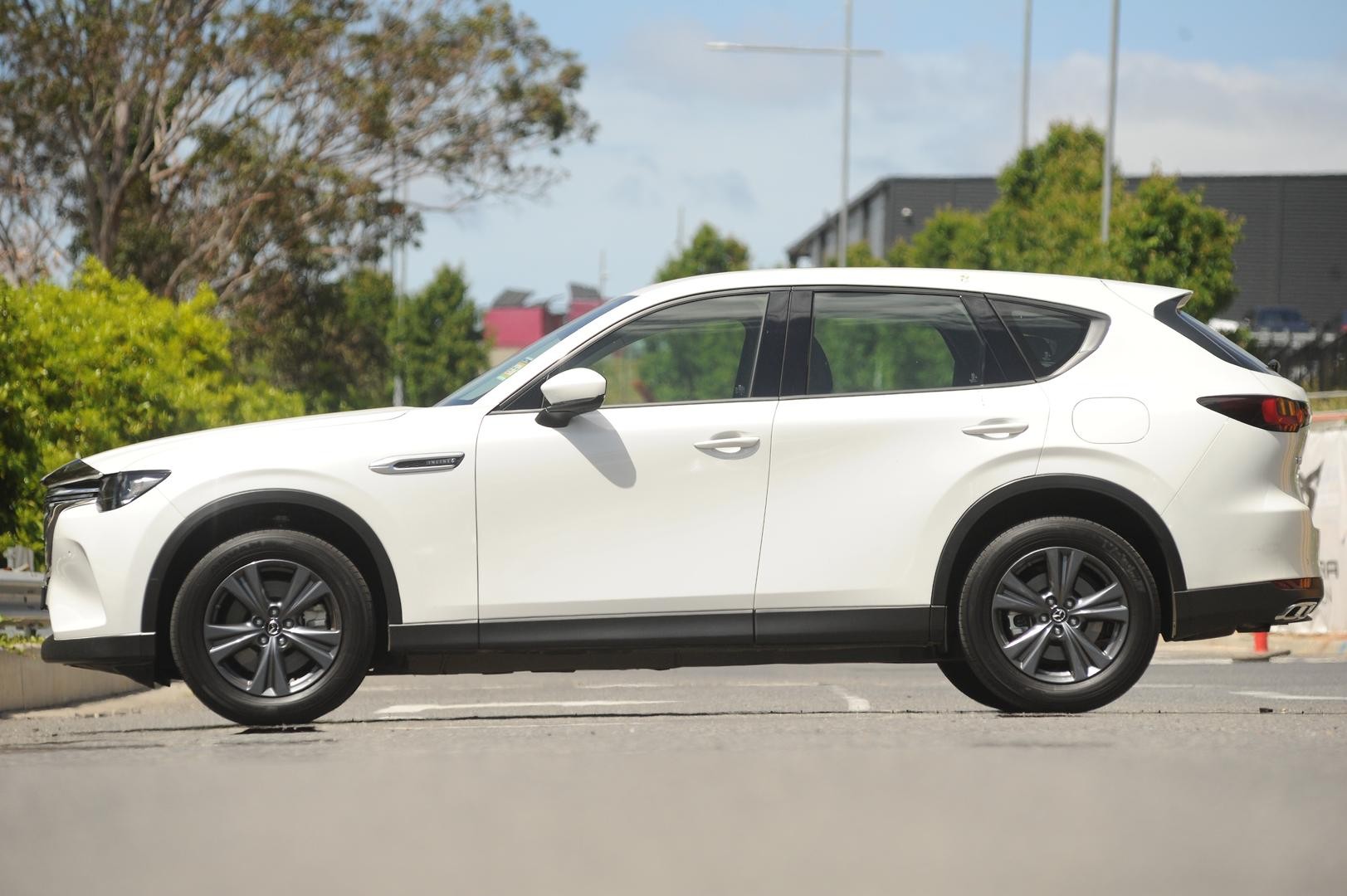 Mazda Cx-60 image 2