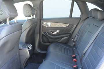 https://dvg-vehicle-assets.s3.amazonaws.com/J003549/6xi1rsjh0d7fjfs93nvknwolu.jpg