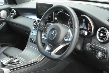 https://dvg-vehicle-assets.s3.amazonaws.com/J003549/an4wtfudexpjwy2tgrniper7m.jpg