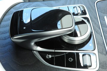 https://dvg-vehicle-assets.s3.amazonaws.com/J003549/byyw8gnwli42gyh37x78uaume.jpg