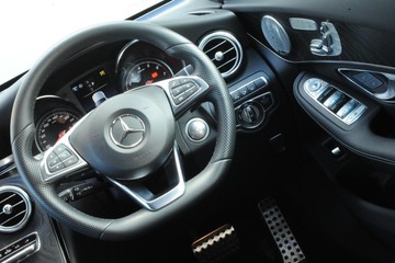 https://dvg-vehicle-assets.s3.amazonaws.com/J003549/cu8ujckw28w4zjkn0uilocc1i.jpg