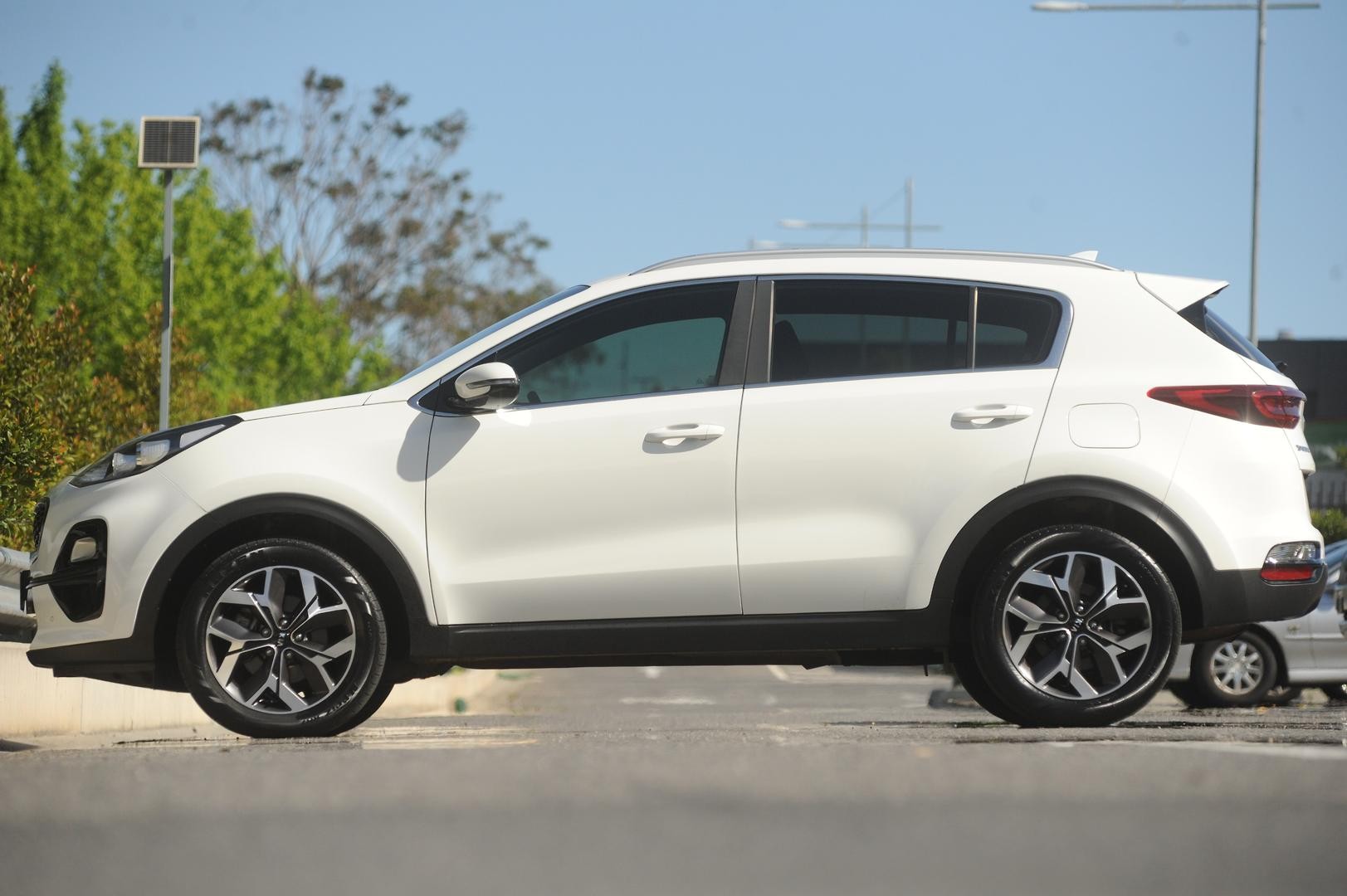 Kia Sportage image 2