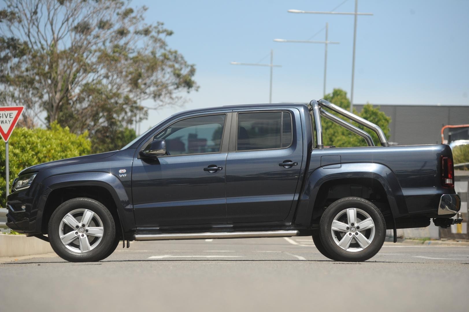 Volkswagen Amarok image 2