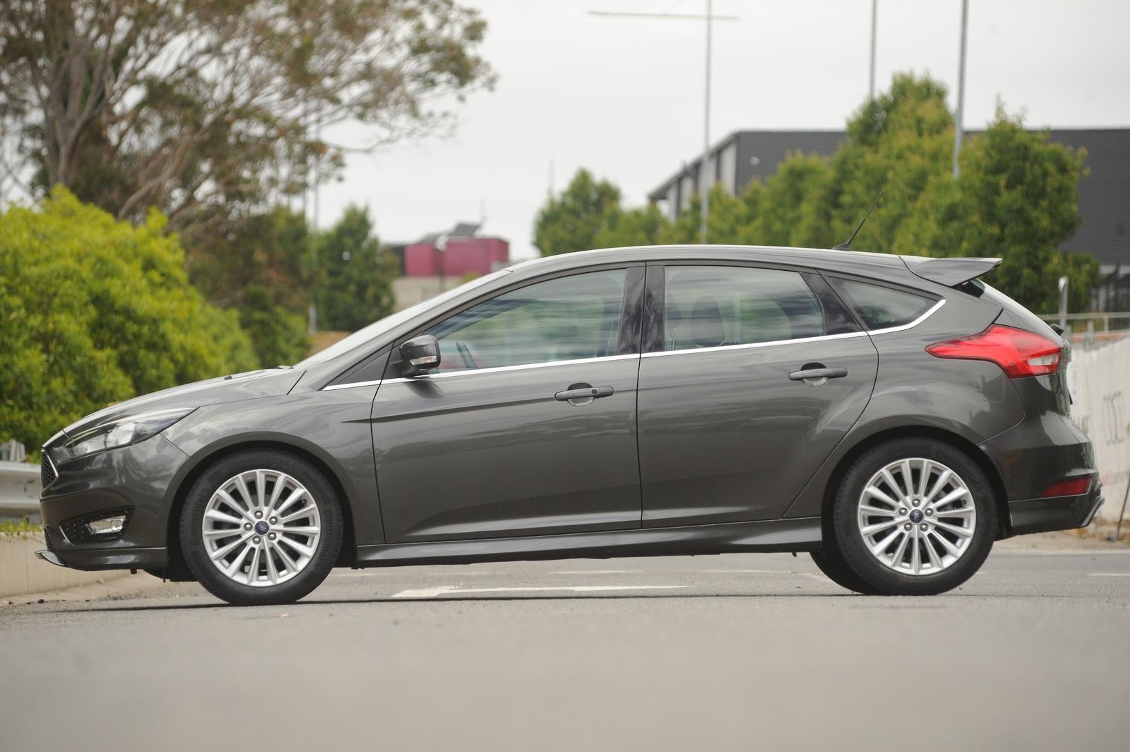 Ford Focus image 2